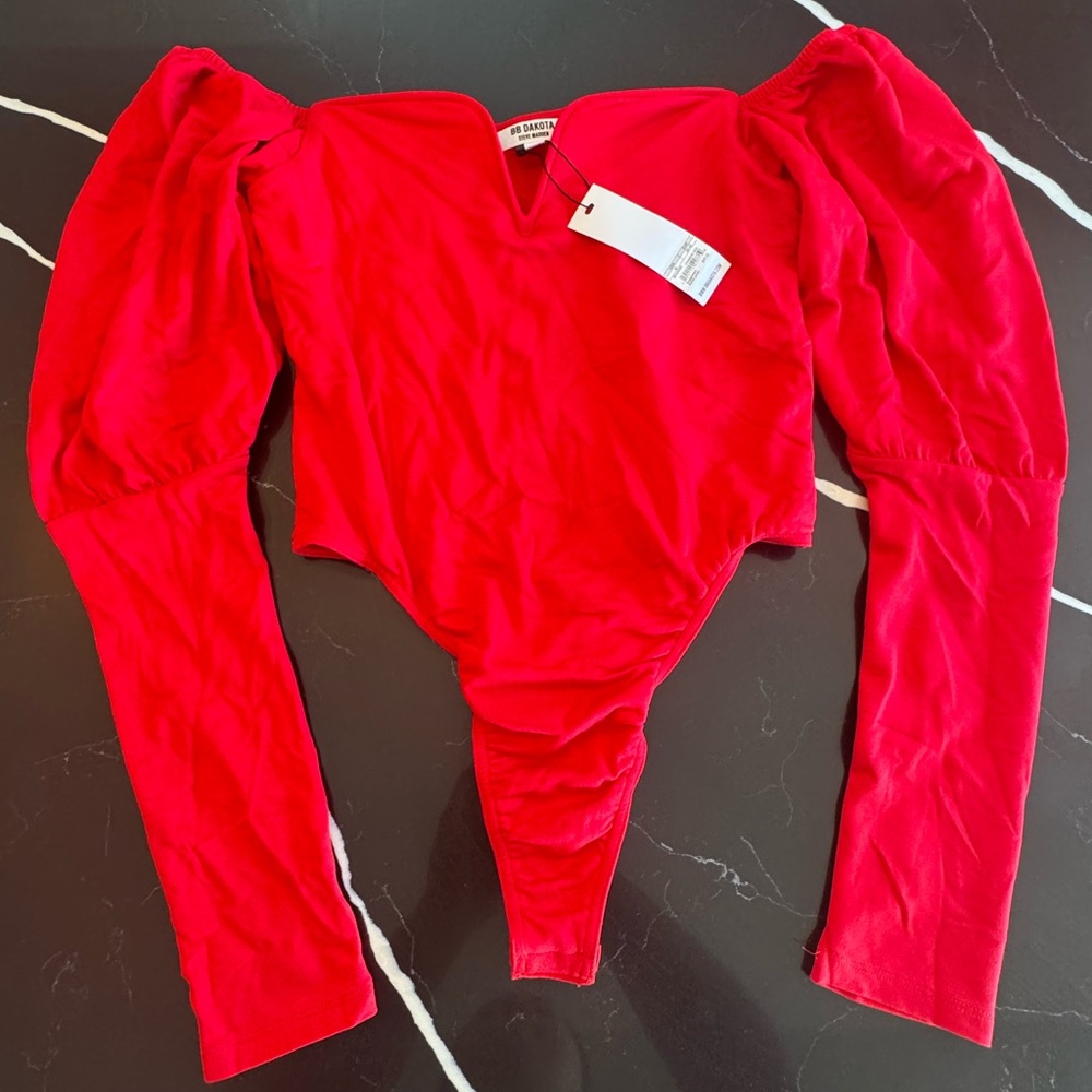 BB Dakota Red Puff‎ Sleeve Bodysuit